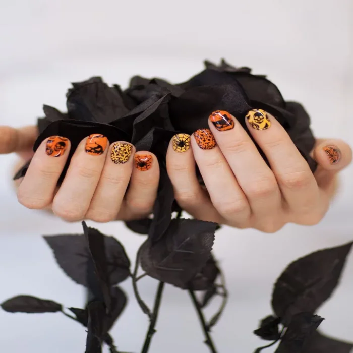 Gruselige Nägel, für eine Halloween-Maniküre zum Fürchten